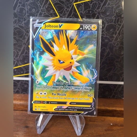 Pokémon TCG Jolteon V SWSH Black Star Promo SWSH151 Promo - Picture 1 of 1